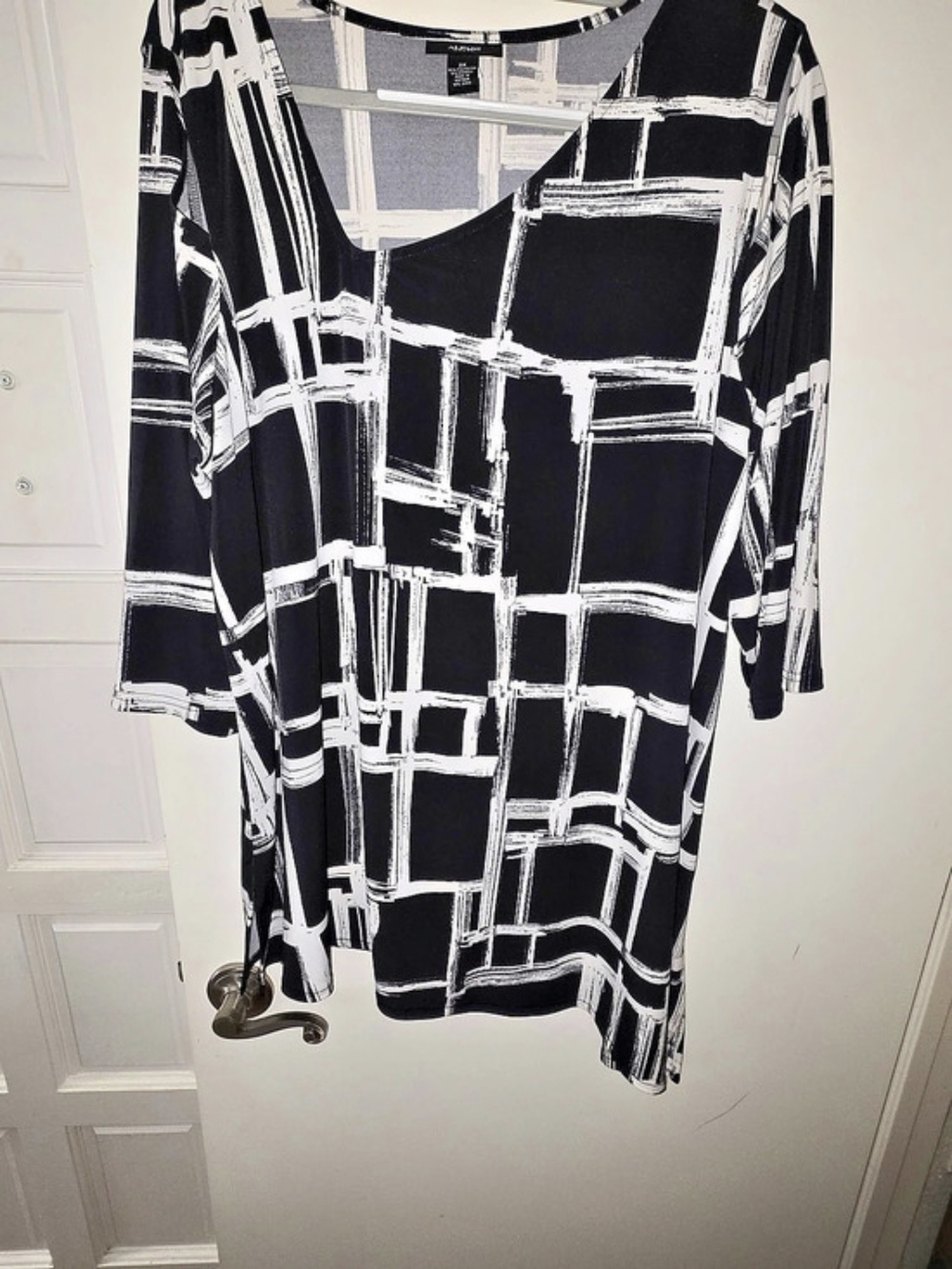 Alfani Geometric Tunic Black & White Size 3X Like New